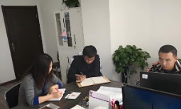 建材行業(yè)品牌策劃如同一艘?guī)ьI(lǐng)潮流的航船，讓產(chǎn)品與消費(fèi)者之間建立起情感與價(jià)值的橋梁